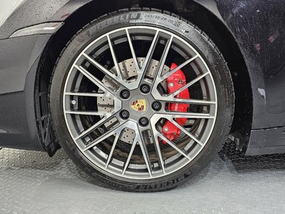 صورة 6 لـ 2024 Porsche 911