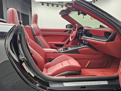 صورة مصغرة 16 لـ 2024 Porsche 911