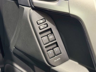 صورة مصغرة 82 لـ 2023 Toyota LAND CRUISER PRADO