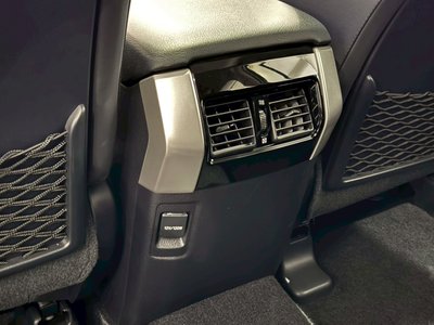 صورة مصغرة 57 لـ 2023 Toyota LAND CRUISER PRADO