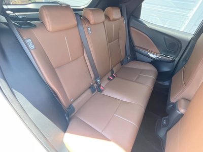 صورة 10 لـ 2024 Lexus LBX