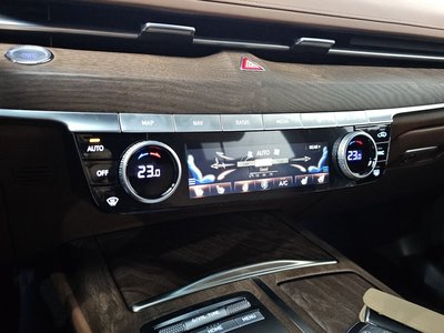 2023 Genesis G80 (RG3) — миниатюра 19