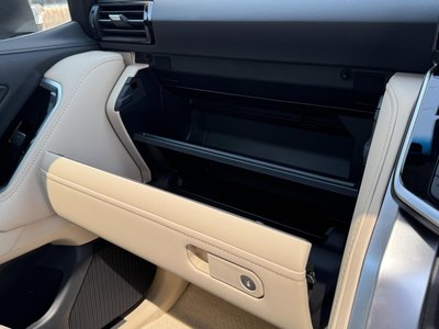 2025 Toyota LAND CRUISER 300 — миниатюра 56