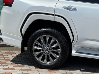 2025 Toyota LAND CRUISER 300 — миниатюра 25