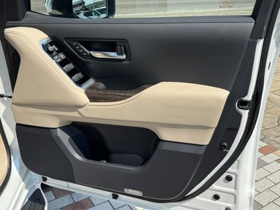 2025 Toyota LAND CRUISER 300 — миниатюра 34