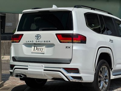 2025 Toyota LAND CRUISER 300 — миниатюра 28