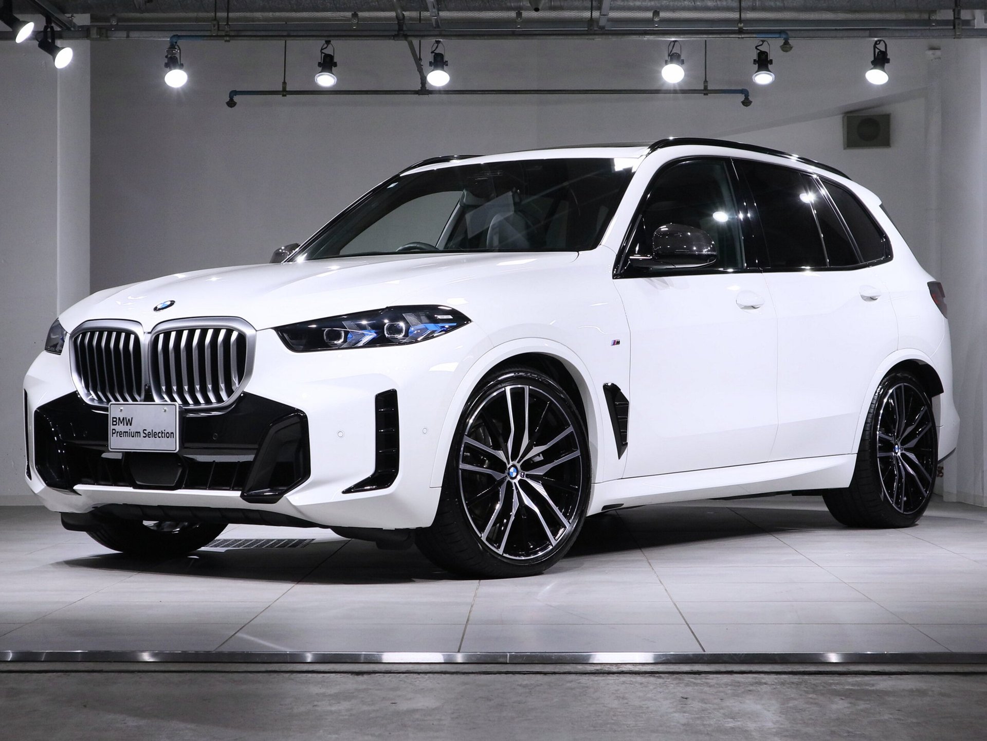 BMW X5 - View 1