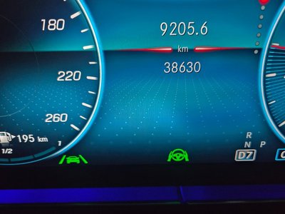 MERCEDES-BENZ E-CLASS - 9