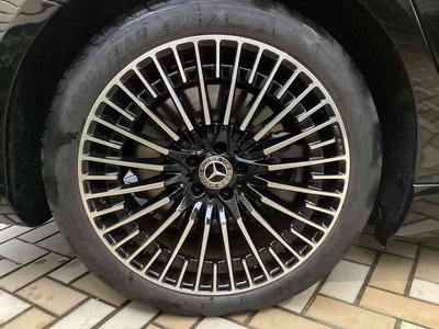 MERCEDES-BENZ EQS - 2