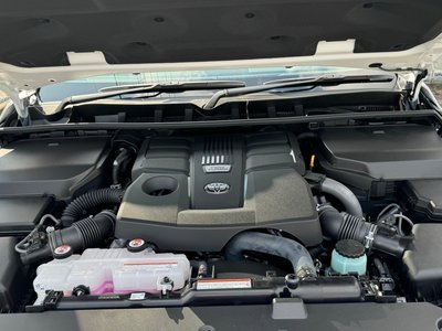 TOYOTA LAND CRUISER 300 - 9