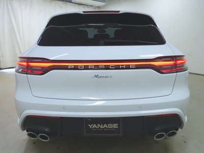 PORSCHE MACAN - 7