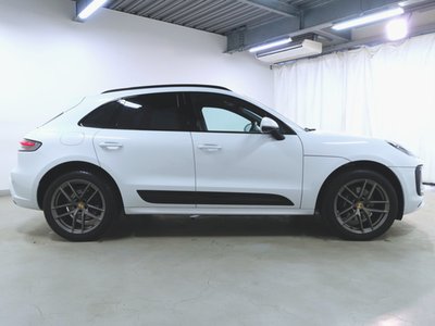PORSCHE MACAN - 8