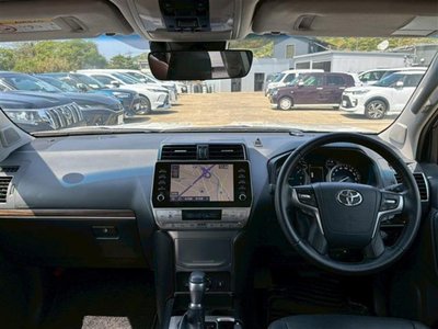 TOYOTA LAND CRUISER PRADO - 3