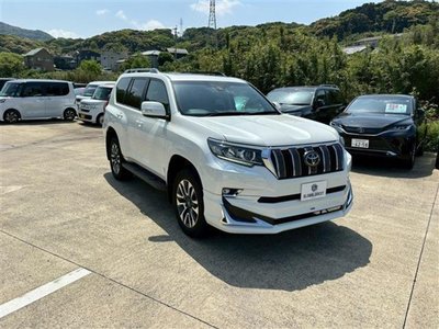TOYOTA LAND CRUISER PRADO - 10