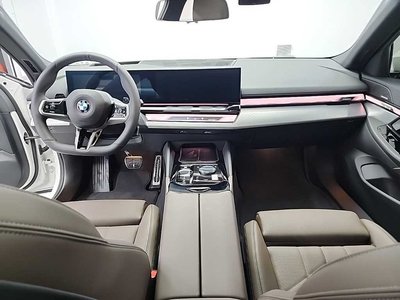 2025 BMW 5 SERIES photo 5