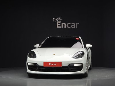 PORSCHE PANAMERA - 2