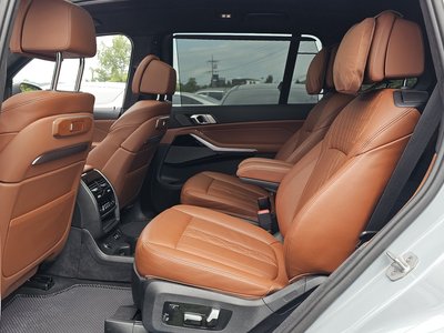2024 BMW X7 缩略图 17