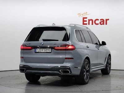 2024 BMW X7 照片 3