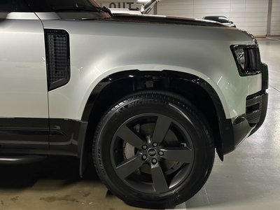 LAND ROVER DEFENDER - 6