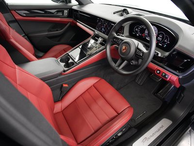 PORSCHE PANAMERA - 9