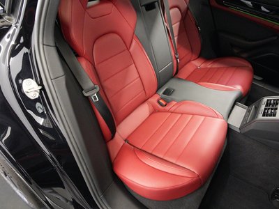 PORSCHE PANAMERA - 10