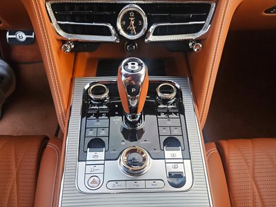 2022 Bentley FLYING SPUR — миниатюра 11