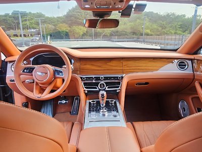 2022 Bentley FLYING SPUR 照片 9