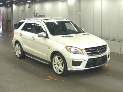 صورة 1 لـ 2013 Mercedes-BENZ MERCEDES-BENZ AMG