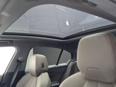 صورة مصغرة 22 لـ 2024 BMW 5 SERIES