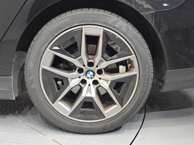 2024 BMW 5 SERIES photo 8