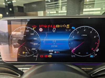 MERCEDES-BENZ GLS - 8