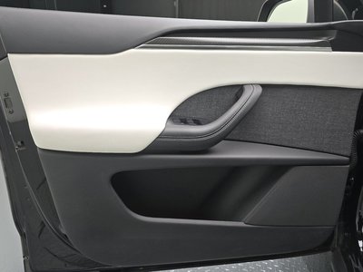 صورة مصغرة 14 لـ 2023 Tesla MODEL X