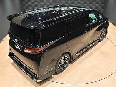 TOYOTA VELLFIRE - 8
