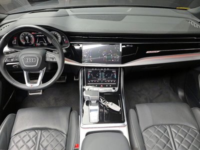 AUDI Q8 - 5