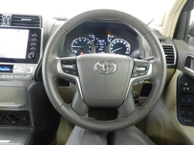 2023 Toyota LAND CRUISER PRADO — фото 8