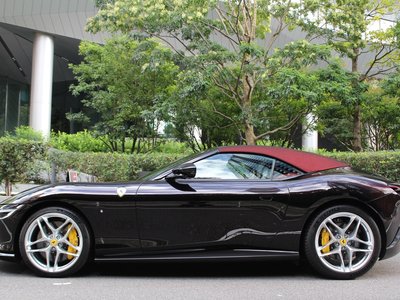 FERRARI ROMA SPIDER - 5