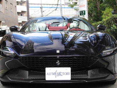 FERRARI ROMA SPIDER - 2