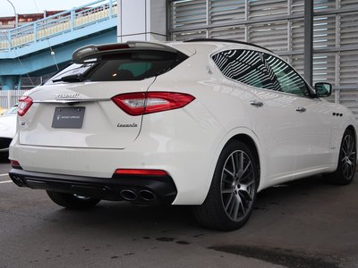2019 Maserati LEVANTE 照片 2
