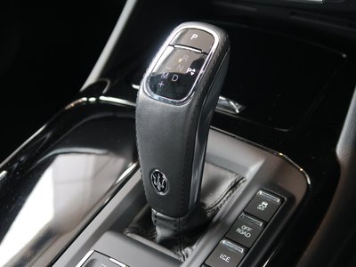 2019 Maserati LEVANTE — миниатюра 30