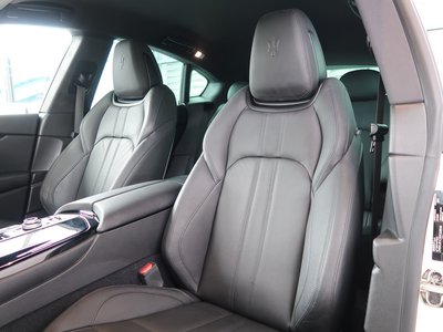 2019 Maserati LEVANTE — миниатюра 25