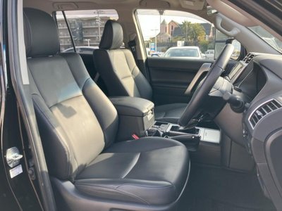 TOYOTA LAND CRUISER PRADO - 4