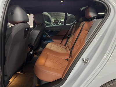 صورة 4 لـ 2026 BMW 5 SERIES