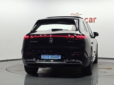 2023 Mercedes-BENZ EQS photo 4