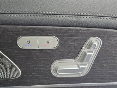 2021 Mercedes-BENZ GLS thumbnail 32