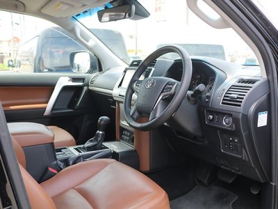 TOYOTA LAND CRUISER - 6