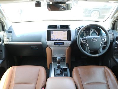 TOYOTA LAND CRUISER - 2