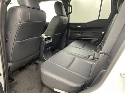 2025 Toyota LAND CRUISER 250 — миниатюра 26