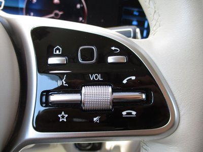 2023 Mercedes-BENZ GLS thumbnail 26