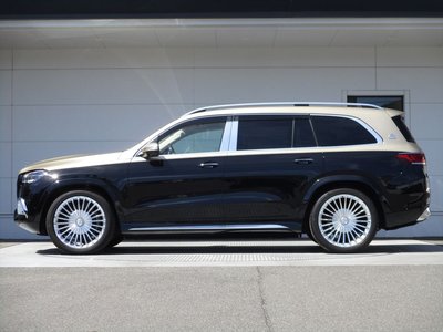 2023 Mercedes-BENZ GLS — фото 5