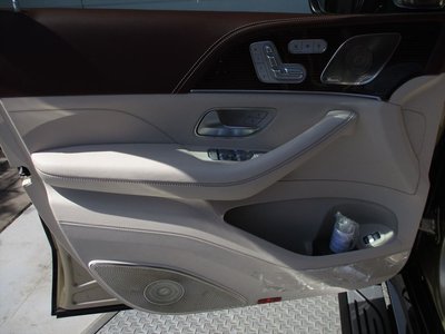 2023 Mercedes-BENZ GLS thumbnail 23